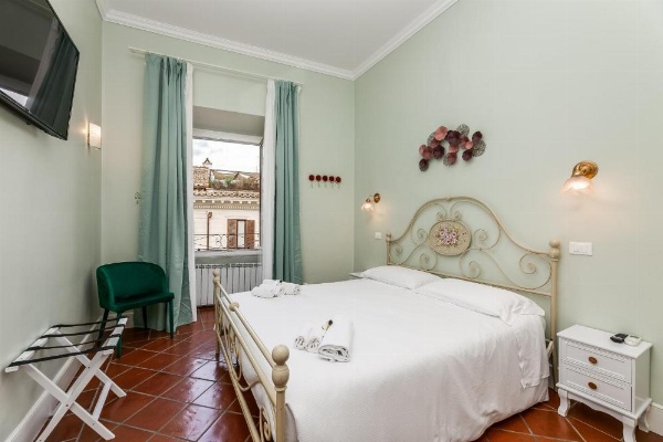Pantheon Luxury House image 11